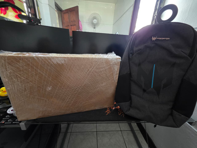 Laptop nueva en caja lista para entregar